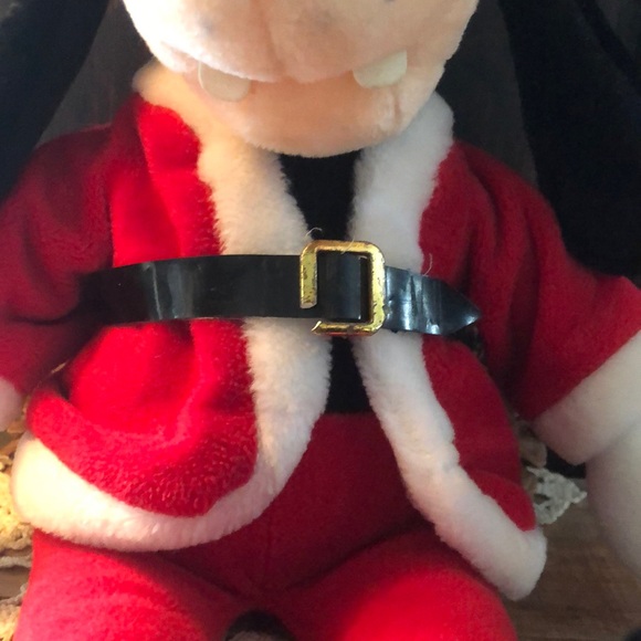 Vintage Disney’s Christmas Santa Goofy plushie - Picture 10 of 11